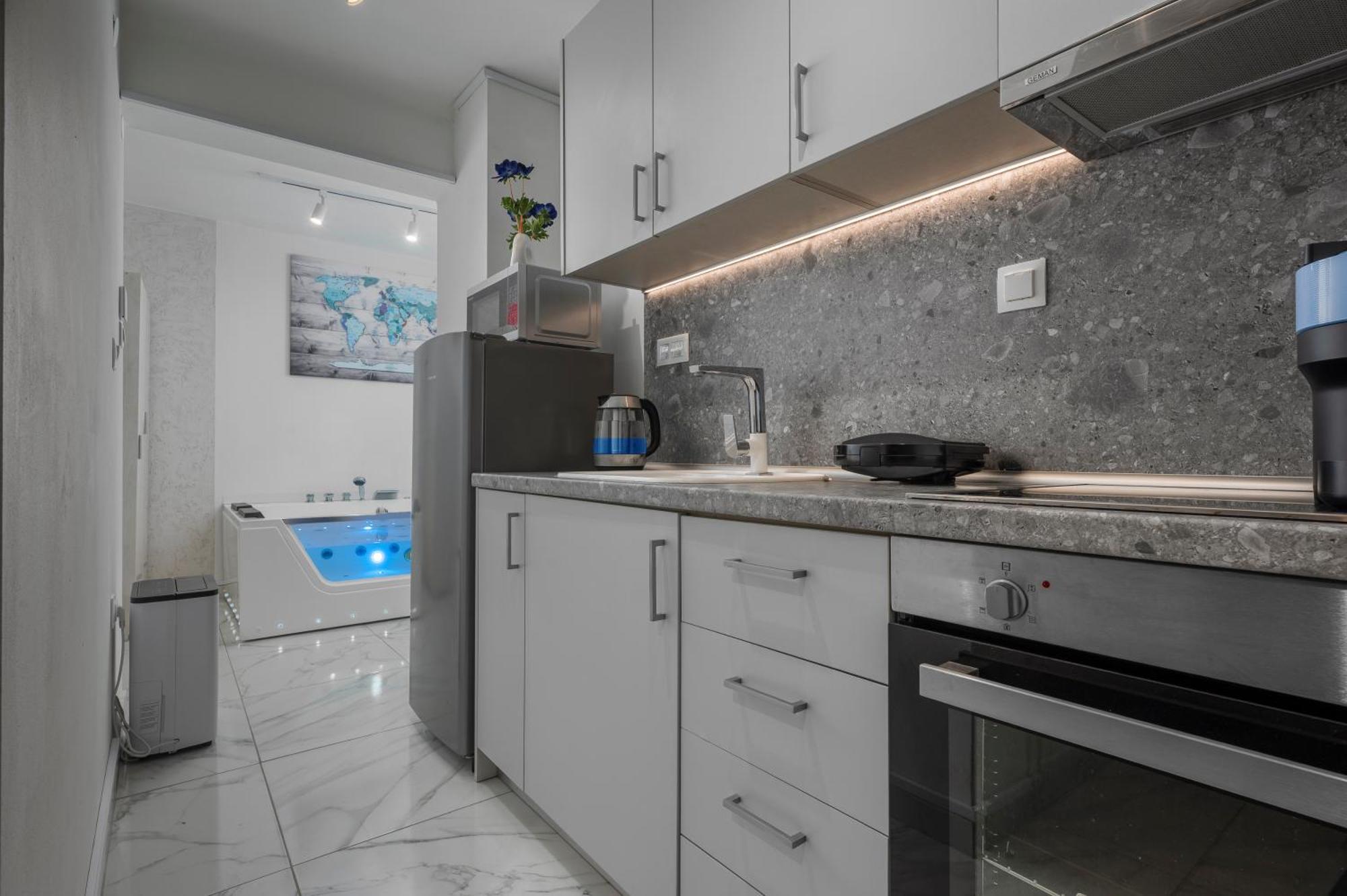 Premium Jacuzzi Suite At The City Center, By Aqua Platinum Salonicco Esterno foto
